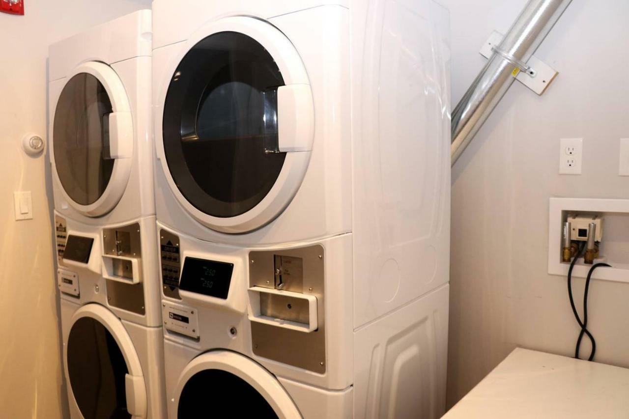 Stylish Studio In Brookline-5Min Train To Boston.. #2 Экстерьер фото